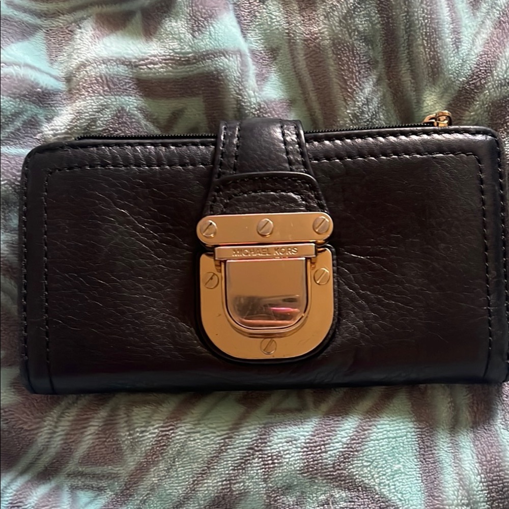 Michael Kors Black Leathwr Wallet with Gold Clasp